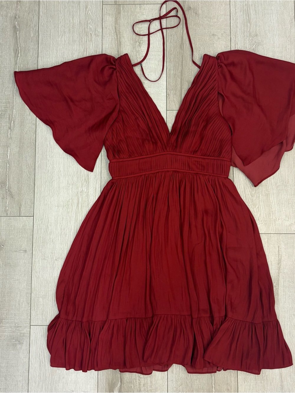Halston Heritage Red Pleated V-Neck Midi Dress - Picture 2 of 7
